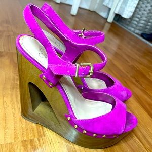 “Nella” by Jessica Simpson